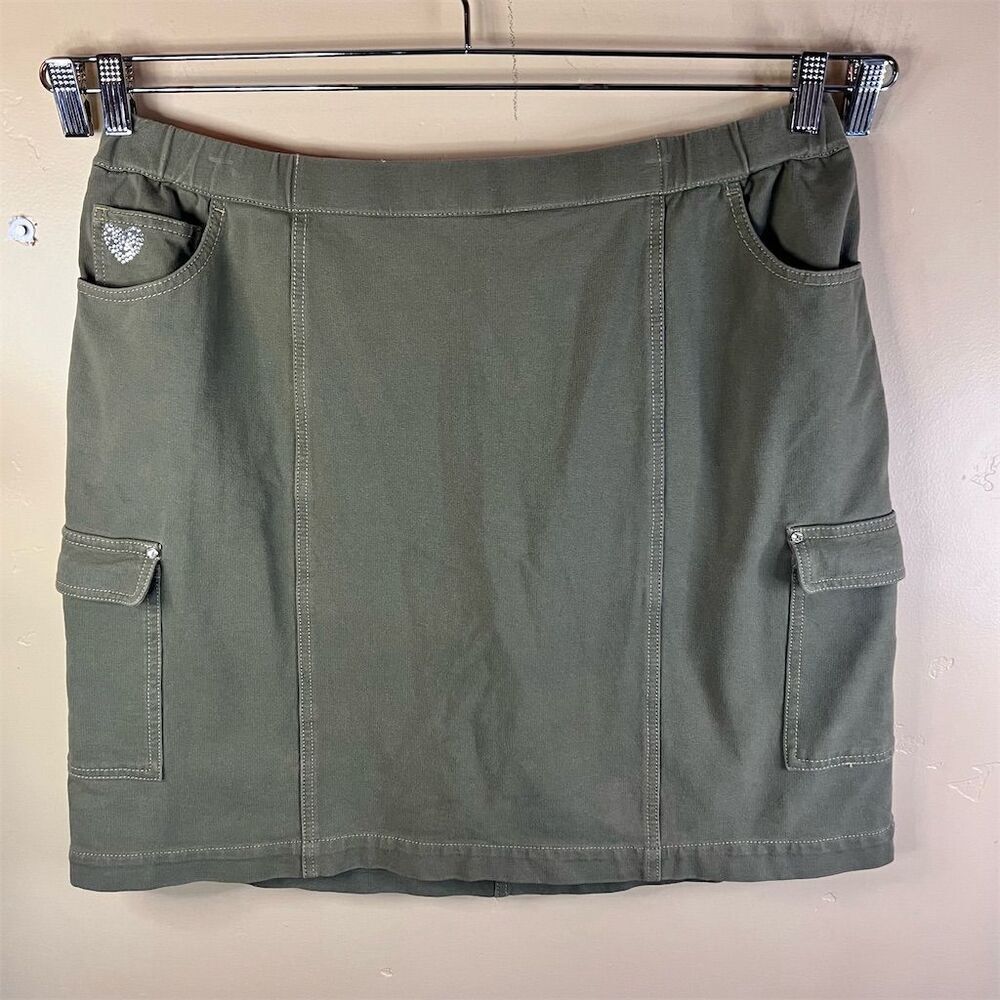 Quacker Factory Women's 1X Green Cargo Skort Knee Length Pockets Comfy Work Wear